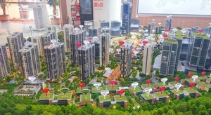 深圳里的凤岗30栋超大楼盘《天‮湖鹅‬畔花园》震撼来袭